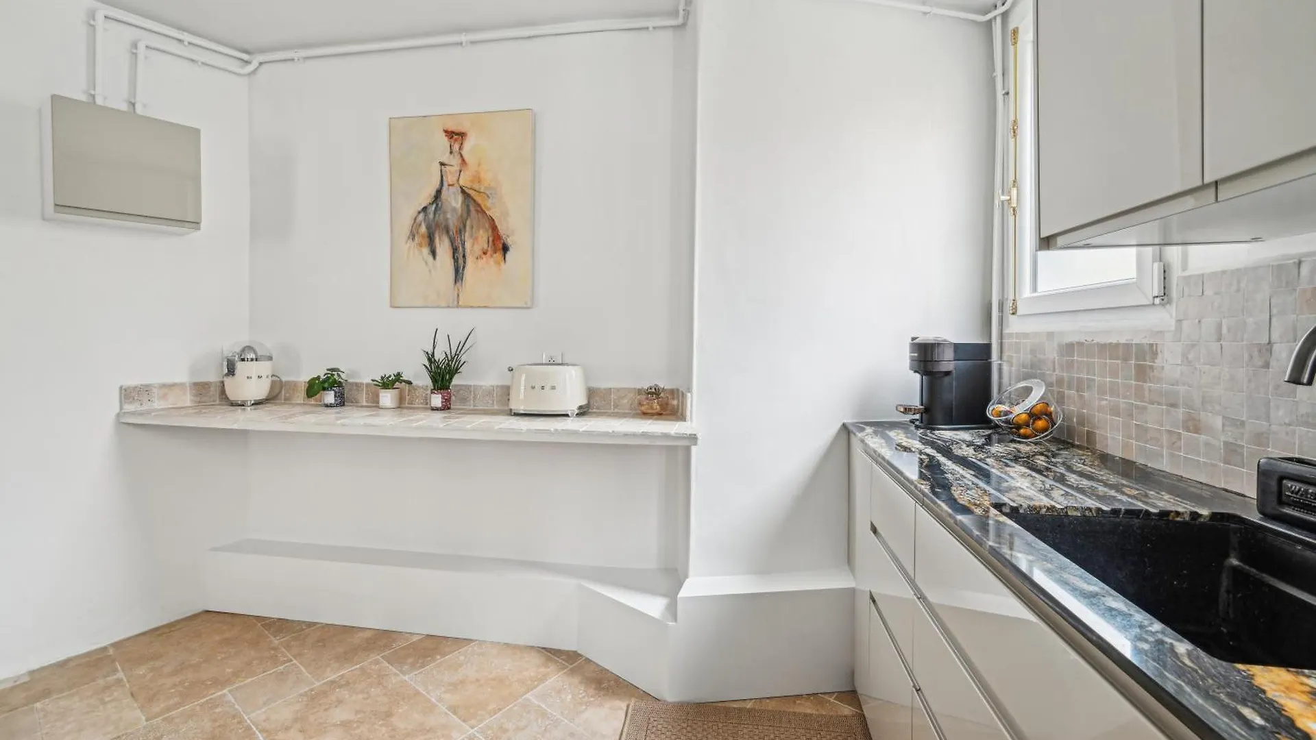 Duplex Avec Billard A Cote De La Tour Eiffel ! Apartment Paris 0*,  France
