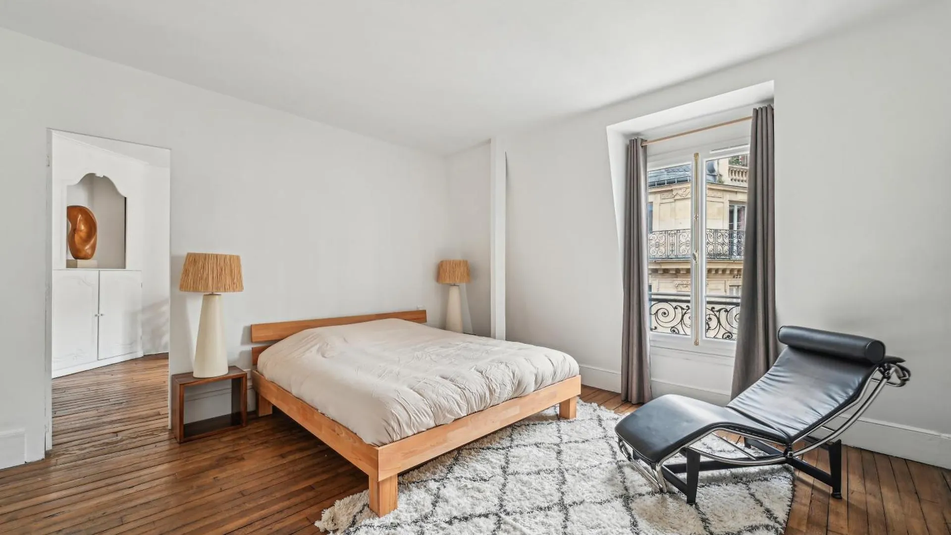 Duplex Avec Billard A Cote De La Tour Eiffel ! Apartment Paris 0*,  France